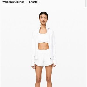 Lululemon Tracker short V 4 inch white size 6